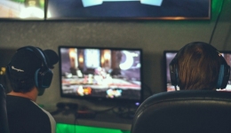 Comunicat Presa Mai mult gaming pe timp de pandemie? Criterii care trebuie să le îndeplinească un hosting pentru jocuri